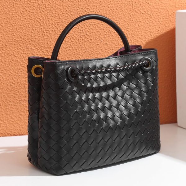 Luxury Handwoven Handbag Crossbody Tote Bag for Women, Trendy Shoulder Bag, Versatile Fashion Accessory crossbody strap phone